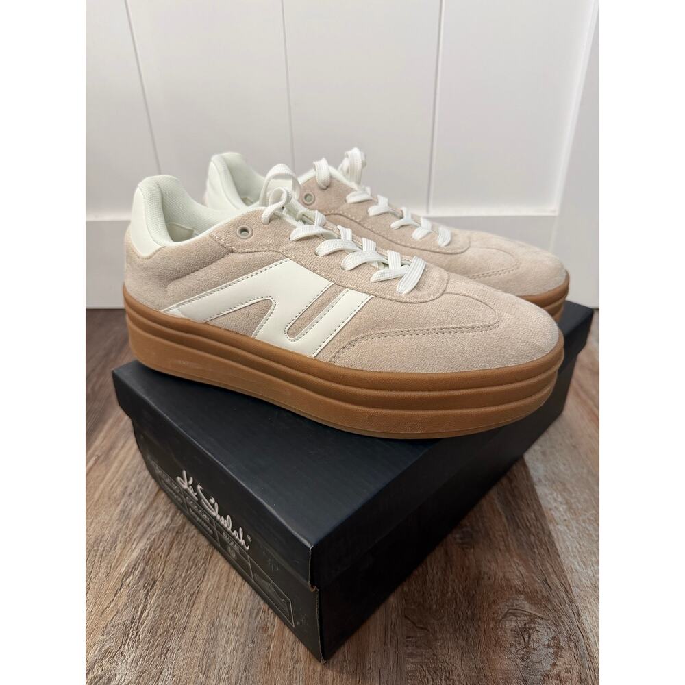 Le Sheelah NWT Chunky Platform Low Top Sneakers In Beige SZ 10 boutique
